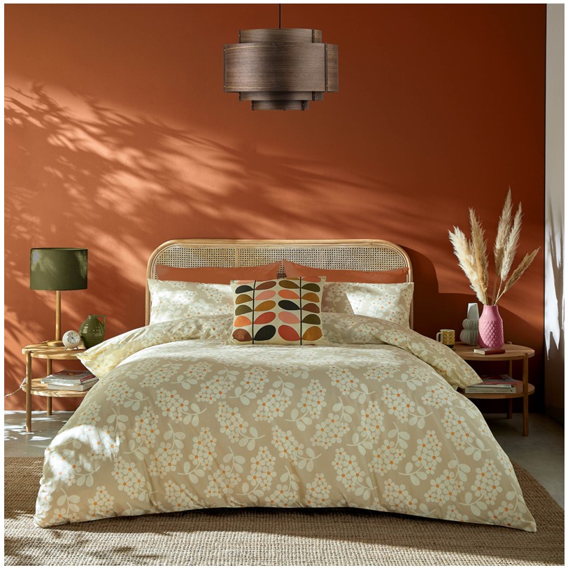 Orla Kiely Wisteria Taupe bedset Orla Kiely Wisteria Taupe duvet bedset, 100% cotton and 200 thread count featuring floral sprigs in warm, natural shades of cream and taupe and a bright pop of clementine